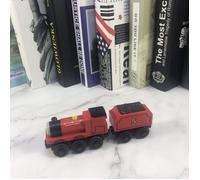 Ensemble de train magnétique en bois Thomas et ses amis - James - Modèle Thomas Edward Percy Gor - Rouge