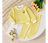 Ensemble décontracté quotidien pour bébé fille avec Top en tricot jacquard à rayures jaune clair et blanc, patch fleur crochet 3D texturé, et leggings en tricot, convient pour le printemps/automne, te