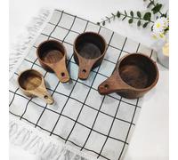 Ensemble d'outils de mesure en bois d'acacia et de hêtre comprenant des tasses et des cuillères avec balance gravée et sangle en cuir pour la cuisson et la préparation (1 ensemble)