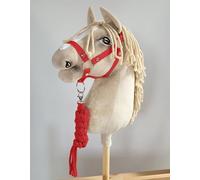 Ensemble Hobby Horse : Licol A3 + Attache Ficelle - Rouge. Aucun Cheval Inclus.