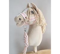 Ensemble Hobby Horse : Licol A3 avec Fourrure Blanche + Attache Ficelle - Blanc et Rose poudré. Aucun Cheval Inclus.
