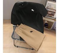 Ensemble homme 2 pièces : T-shirt noir à manches courtes slim fit avec imprimé de cavalier et short en tissu kaki. Tenue décontractée, convient comme cadeau pour le petit ami, tenues confortables L,M,