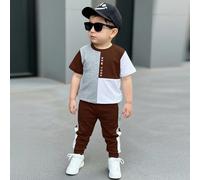 Ensemble pantalon et Top pour bébé garçon, style décontracté minimaliste. Col rond, manches courtes. Imprimé blocs de couleurs patchwork classique cool, avec texte imprimé "New York" iconique. 6-9M,9-