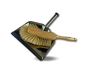 Ensemble pelle balayette luxe | 1 pelle inox + 1 balayette 1/2 tête bois soie blanche | Récupération poussière cendres charbon sable terre | Facile à suspendre | Kibros PELINOX2