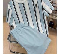 Ensemble t-shirt à col ras-du-cou à manches courtes et short décontracté et confortable pour garçon préadolescent, imprimé rayé rétro classique, imprimé logo chevalier stylé et cool, convient pour l'é