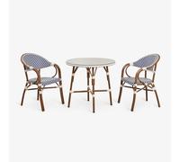 Ensemble table ronde Brielle Bistro, Ø80 cm, et deux chaises de salle à manger empilables avec accoudoirs en aluminium. Bleu Ken - Blanc Gardenia