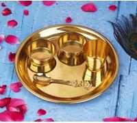 Ensemble traditionnel Pooja Thali en laiton plaqué or, assiette décorative ronde avec bols, cuillères, ensemble de cérémonie religieuse