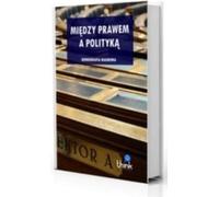 Entre droit et politique