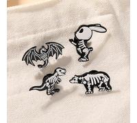 Épingles À Bijoux En Émail Pour Femme animé foncé créatif, Badge Animal, manteau à la mode et polyvalent avec accessoires Cancer Du Sein Avec épingles Nourrice (Light Gray, 3. 3x1x1. 9cm)