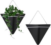 ERYI-2Pcs Jardinières Suspendues En Céramique, Jardinières Murales Géométriques, Vase Planteur Suspendu, Décoration Murale Pot De Fleur, Pots Suspendus Modernes, Jardinière Triangulaire (Noir)