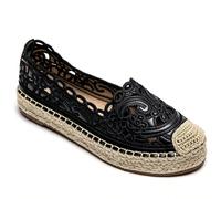 Espadrilles en dentelle - Élégance bohème pour un style estival Découvrez l'élégance intemporelle avec des espadrilles en dentelle, parfaites pour un look bohème chic. Des concessions pour offrir conf