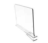 Étagère simple mais efficace pour gérer les vêtements, les serviettes ou les livres en utilisant une construction en acrylique transparent