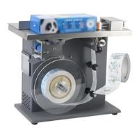 Étiqueteuse semi-automatique contrôlée par PLC pour sceller les boîtes, résout les étiquettes tordues et augmente l'efficacité