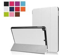 Etui nouvel pour Apple iPad 9.7 2018 Wifi - 4G/LTE Smartcover pliable blanc Cuir Style avec stand - Housse coque de protection New IPad 9.7 pouces blanche - Accessoires tablette pochette XEPTIO : Exceptional Smart case ! Blanc