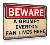 Everton Gifts for Men Champions Plaque en métal pour garçons Plaque humoristique A Grumpy Everton Fan Lves Here Décoration murale vintage Cadeau pour homme grotte salon bars 20 x 30 cm
