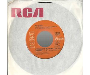 Everybody's Reaching out for Someone b/w I'll Be There by Pat Daisy (45 RPM)