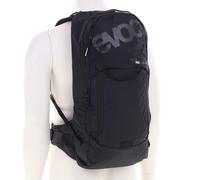 EVOC TRAIL PRO BLACKLINE 10 Sac à dos protecteur (sac à dos léger avec protection dorsale, compartiment pour poche à eau inclus, ajustement optimal, L/XL), Noir