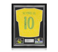 Exclusive Memorabilia Maillot Authentique du Brésil signé par Neymar. Cadre de qualité supérieure.