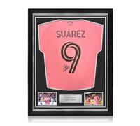 Exclusive Memorabilia Maillot de l'Inter Miami signé par Luis Suarez. Encadrement de qualité supérieure.