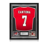 Exclusive Memorabilia Maillot de Manchester United signé par Eric Cantona. Encadrement de qualité supérieure.