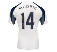 Exclusive Memorabilia Maillot des Spurs signé par Luka Modric
