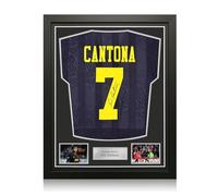 Exclusive Memorabilia Maillot extérieur Original de Manchester United signé par Eric Cantona. Encadré.