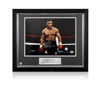 Exclusive Memorabilia Photo de Boxe signée par Mike Tyson. Cadre de Luxe