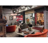 Explorez le marché aux puces de Paris avec un guide local passionné