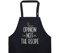EXPRESS-STICKEREI Tablier cuisine homme ajustable avec le motif humoristique YOUR Opinion is NOT in the recipe cadeau pour les chefs amateurs. Pratique avec une poche pour la cuisine