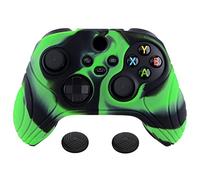 eXtremeRate PlayVital Coque Manette pour Xbox Series X/S Housse Protection pour Xbox Series X Accessoires Controller avec Capuchon Joystick Caps Grip Cover Silicone-Vert&Noir,Édition Samouraï