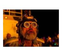 Fabulous Poster Homme au burning man nevada hippie (61cm x 92cm) G