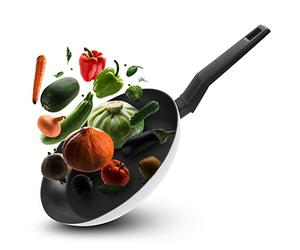 FACKELMANN Poêle à frire Balance 24 cm, anti-adhésive en aluminium 90% recy vec poignée ergonomique en plastique, poêle à induction pour cuisiner et rôtir