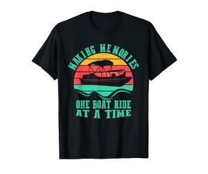 Faire des Souvenirs Une Promenade en Bateau à la Fois T-Shirt