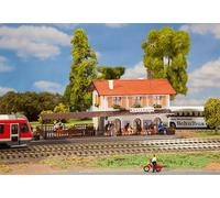 FALLER 131380 Échelle HO Hobby - Station D'Ebelsbach (Avec Abri Inclus)