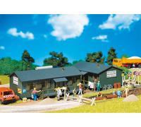 Faller B-947 H0 - Caserne en bois