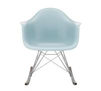Vitra Chaise à bascule RAR Eames Plastic - gris polaire RE - chromé - Patins Érable foncé