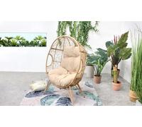 Fauteuil œuf sur pied Jimmy en résine effet rotin de Kocoon : Beige