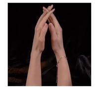 Faux modèle de main féminine grandeur nature, modèle de main réaliste en silicone avec squelette, souple et pliable, for la pratique du nail art, l'affichage de bijoux, prendre des photos(Right)