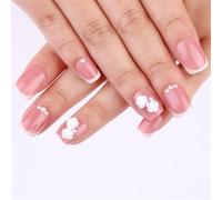 Faux ongles à presser avec fleurs 3D pour femme à la recherche d'une apparence unique pour la Saint-Valentin