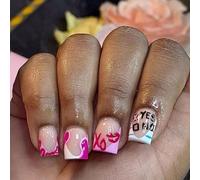 Faux ongles carrés courts avec motif de lettre à presser sur les ongles pour la Saint-Valentin, les célébrations des ongles, accessoires d'application rapide