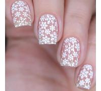 Faux ongles carrés courts sur le thème des vacances avec motifs de flocons de neige festifs à coller sur les ongles pour femmes, motifs d'ongles de Noël