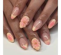 Faux ongles confortables en forme d'amande avec motif vagues françaises à la plage et aux accents floraux jaunes pour événement social