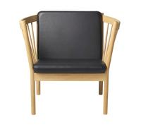 FDB Møbler Fauteuil J146 Oak nature lacquered-black leather