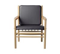 FDB Møbler Fauteuil J147 Oak nature lacquered-black leather