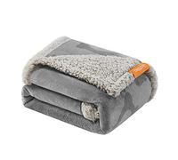 Feandrea Couverture Chien Imperméable, pour Chien Miniature et Petit, Chat, Tissu Polaire, Flanelle, 101 x 73 cm, M, Lavable en Machine, Réversible, Protection Canapé, Gris PPB040G01