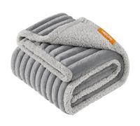 Feandrea Tapis Chien Imperméable, Taille S, 73 x 63 cm, pour Chiens Miniatures, Conception Réversible, Housse de Canapé, Lavable, Gris Tourterelle et Gris Clair PPB033G01
