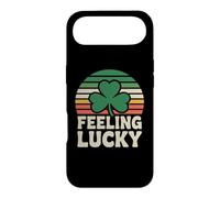Feeling Lucky Retro Casino Humor St Patricks Day Vibes Coque pour iPhone Air
