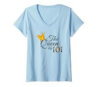 Femme 101st Birthday Party The Queen is 101 Ideas Gift Ideas For Her T-Shirt avec Col en V