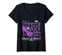 Femme À l'approche de mon anniversaire de juillet avec la grâce et la miséricorde de Dieu T-Shirt avec Col en V