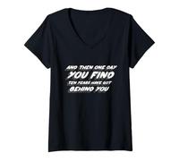 Femme and Then One Day You Find Ten | Dark Side of Pink T-Shirt avec Col en V